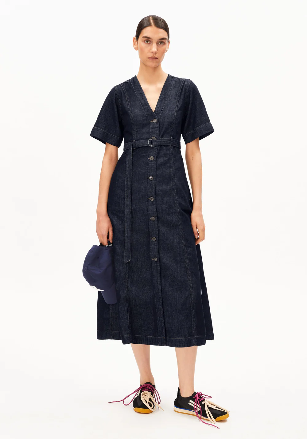 armed-belted-jean